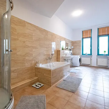 Apartment Room&go: Zentral - Terrasse - Weber Grill Halle (Saale)